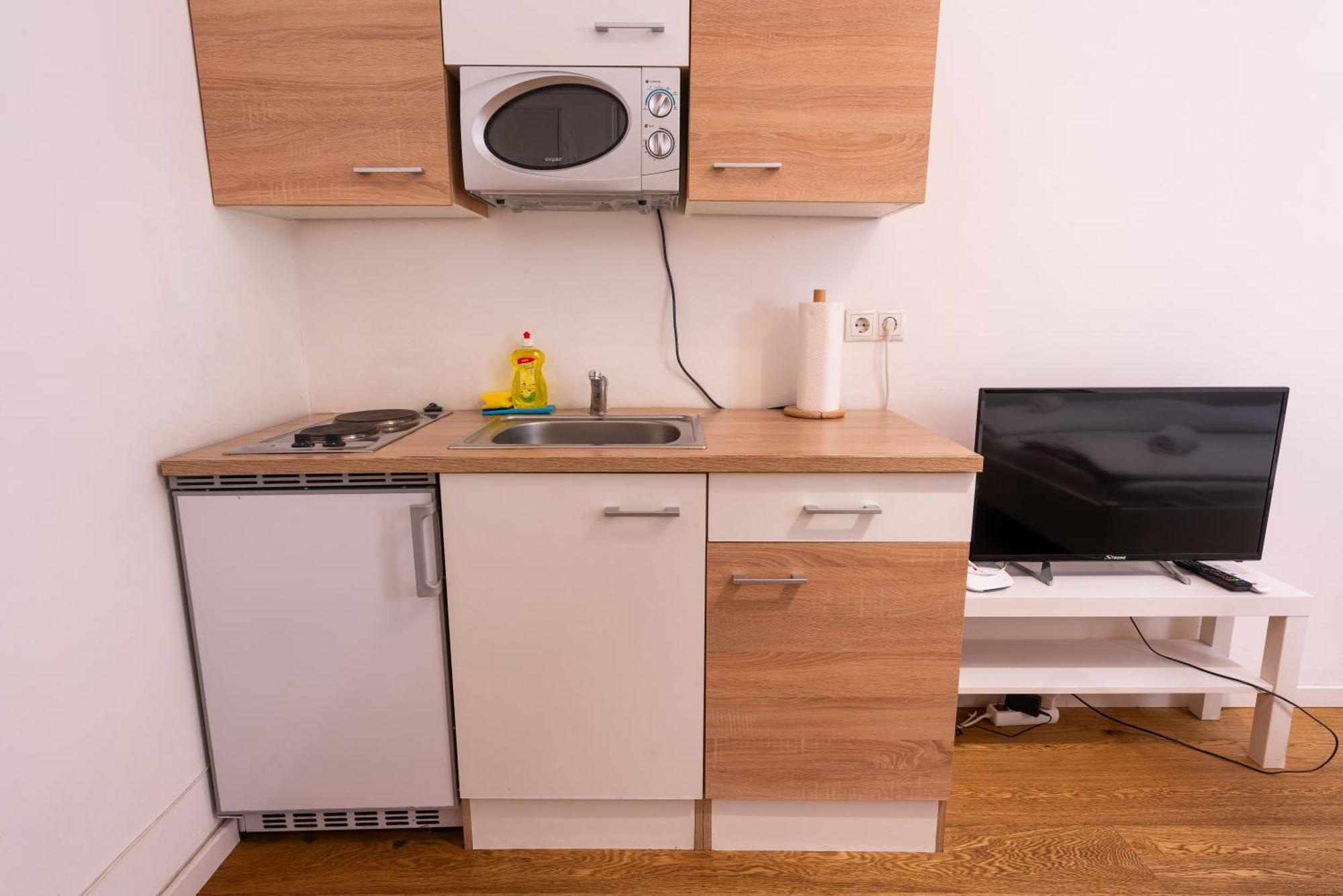 Vienna City Apartments - Metro 1160 เวียนนา ภายนอก รูปภาพ